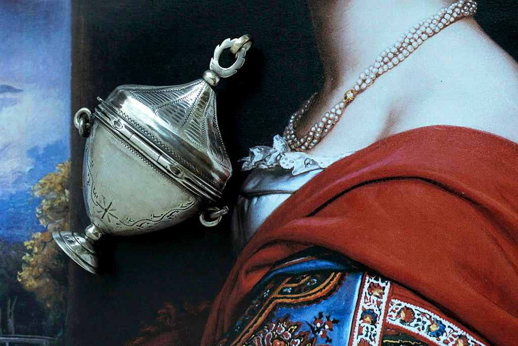 Early 19th Century Large Urn Pendant