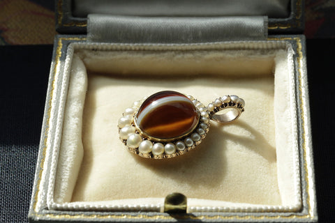 Early 19th Century Banded Agate and Pearl Locket
