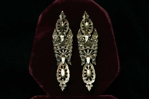 Iberian Emerald Earrings 