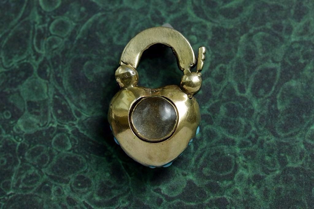 Victorian Pavé Turquoise Heart Padlock