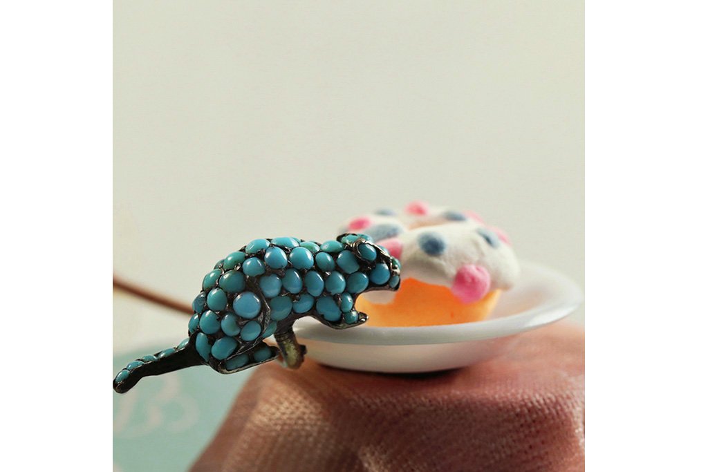 Late Victorian Pavé Turquoise Mouse Stick Pin