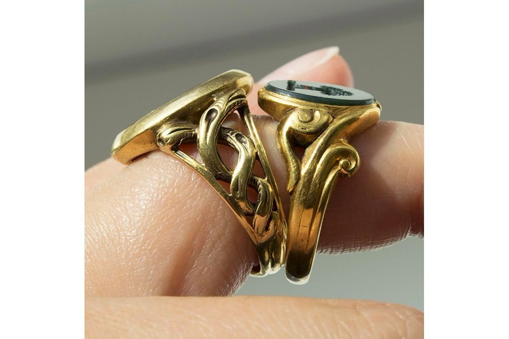 Victorian 'Wheat' Intaglio Signet Ring