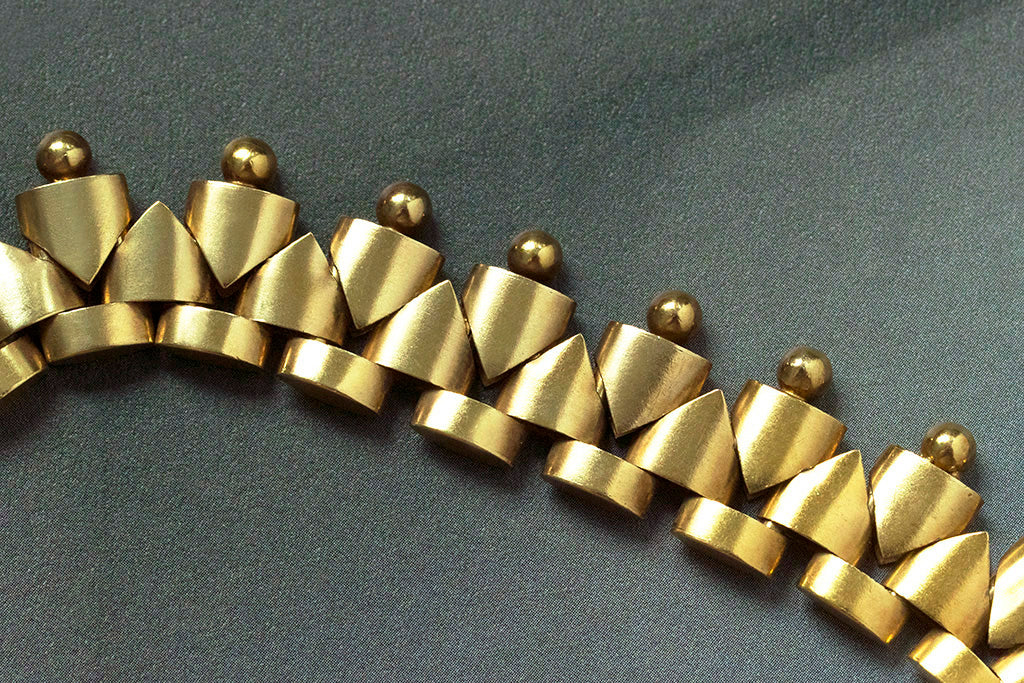 Victorian Gold Collar Necklace