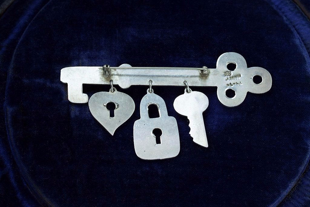 Vintage 'Keys to My Heart' Brooch