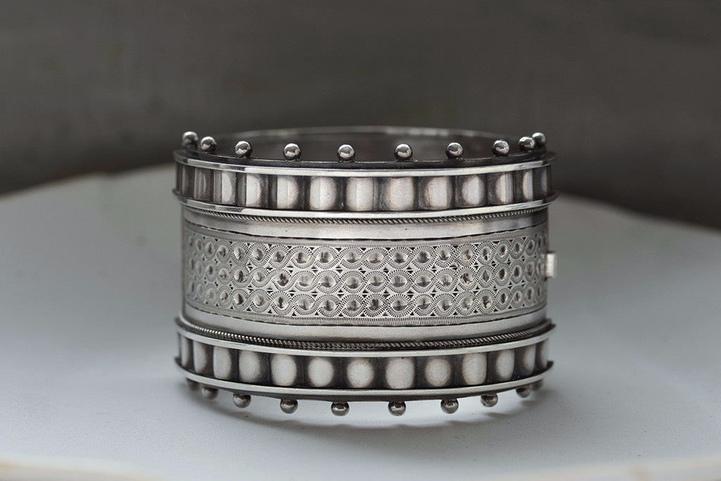 Individual Flat Bangle Bracelet - Wholesale Silver Jewelry - Silver Stars  Collection